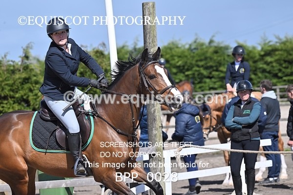 BPP_0028 - CLASS 19 SUN Senior British Novice/ 90cm Open