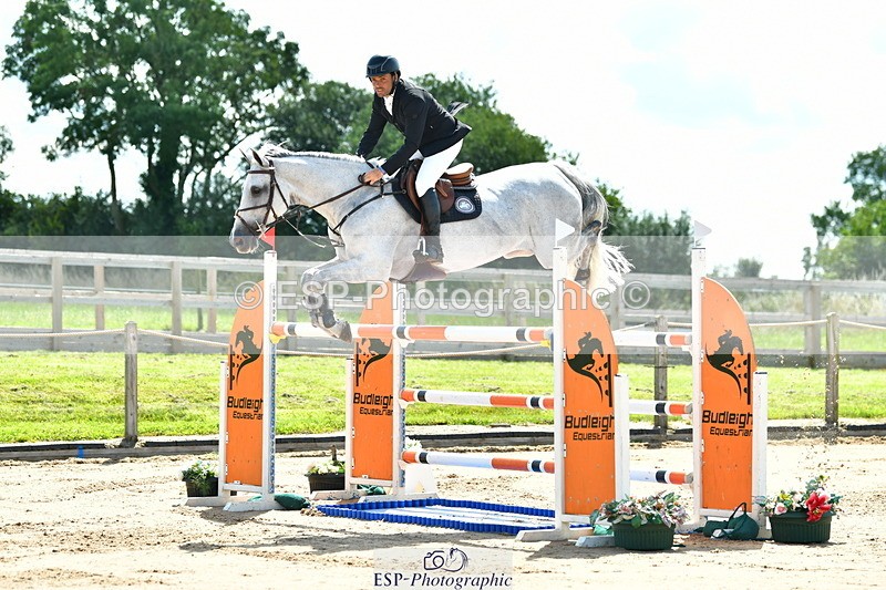 230720A-104957-01985 - Cls 5, 2 Star Medium 1.35m