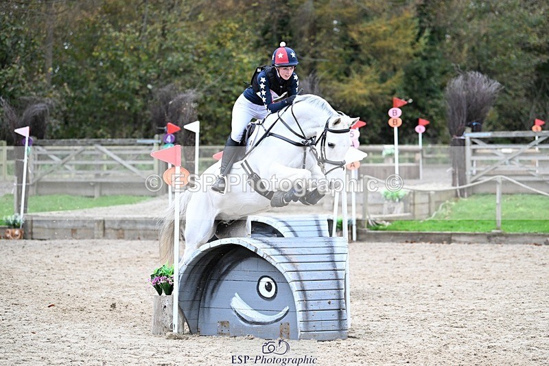 241117-143338-04633 - Cls 3 90-95cm 14.00 to 15.00