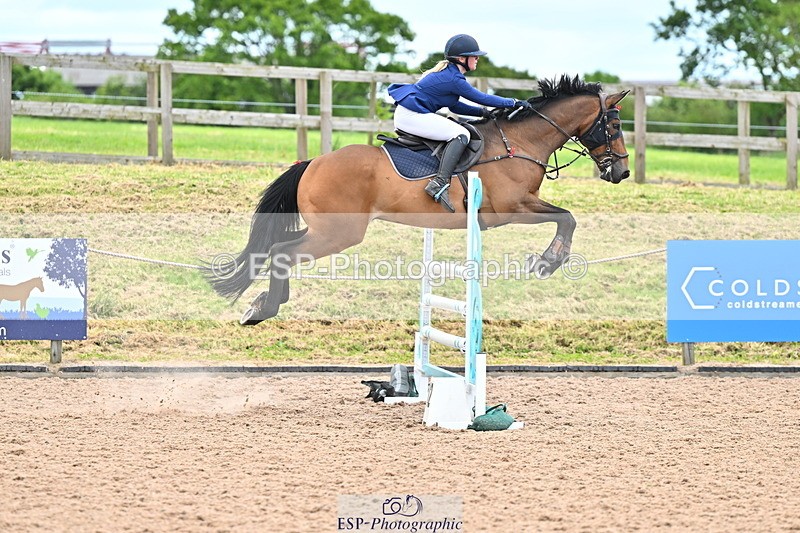 240608A-132912-02567 - Cls 4 Snr Newcomers and 1.10m Open