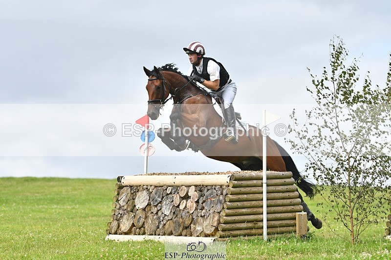 240804-120101-11915 - 306-Rupert_Batting-COOMBELAND_ALBERTS_RUMOUR_II