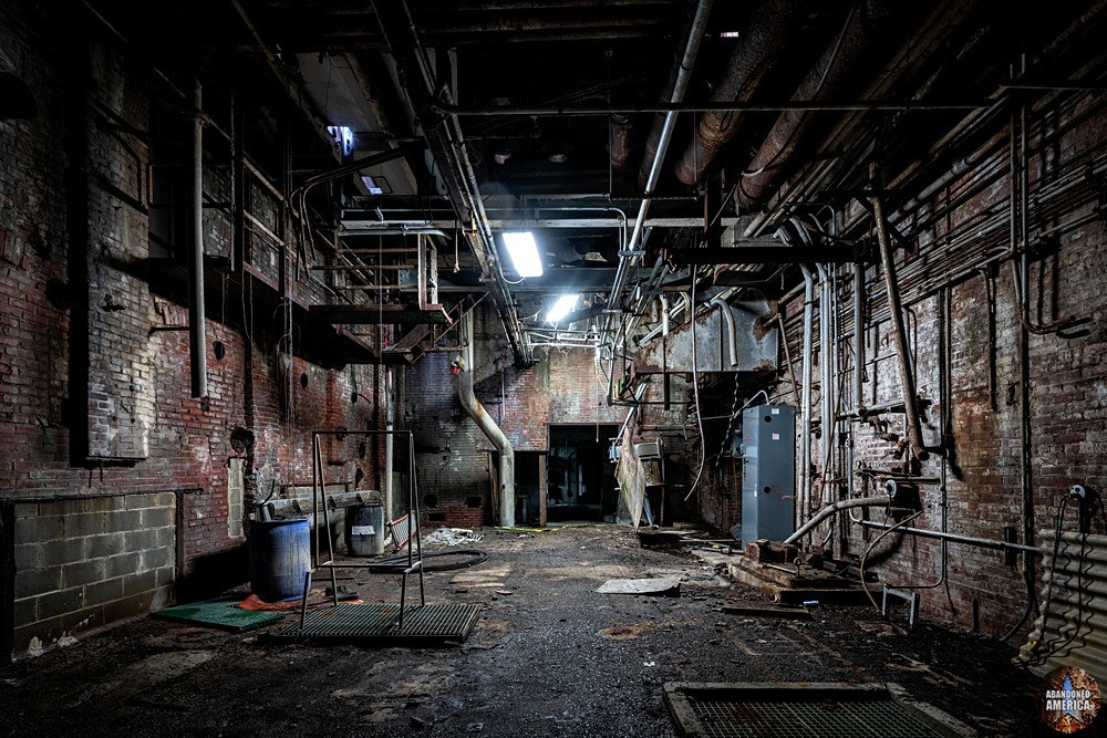 Abandoned Paper Mill | Dingy Corridor - ABANDONED PLACES