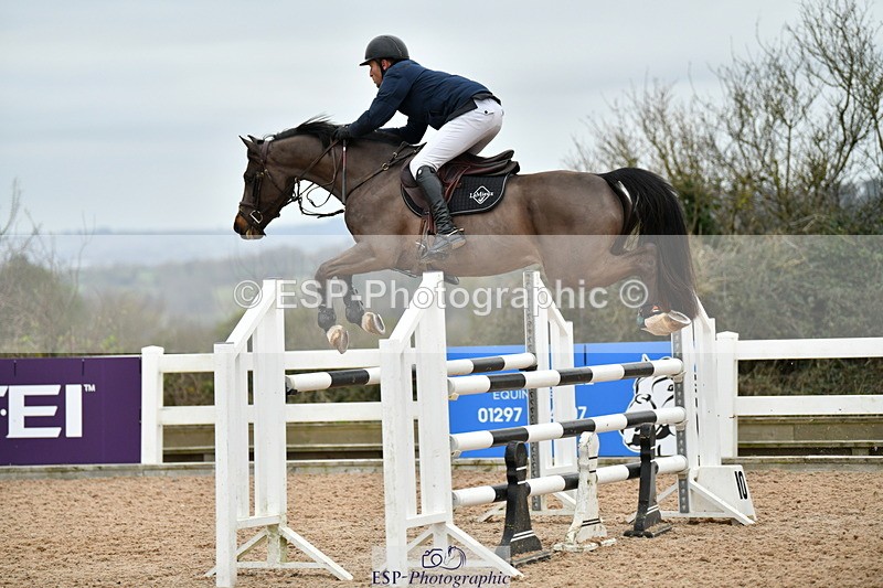 240112A-130809-00927 - Cls 5 Newcomers and 1.10m Open