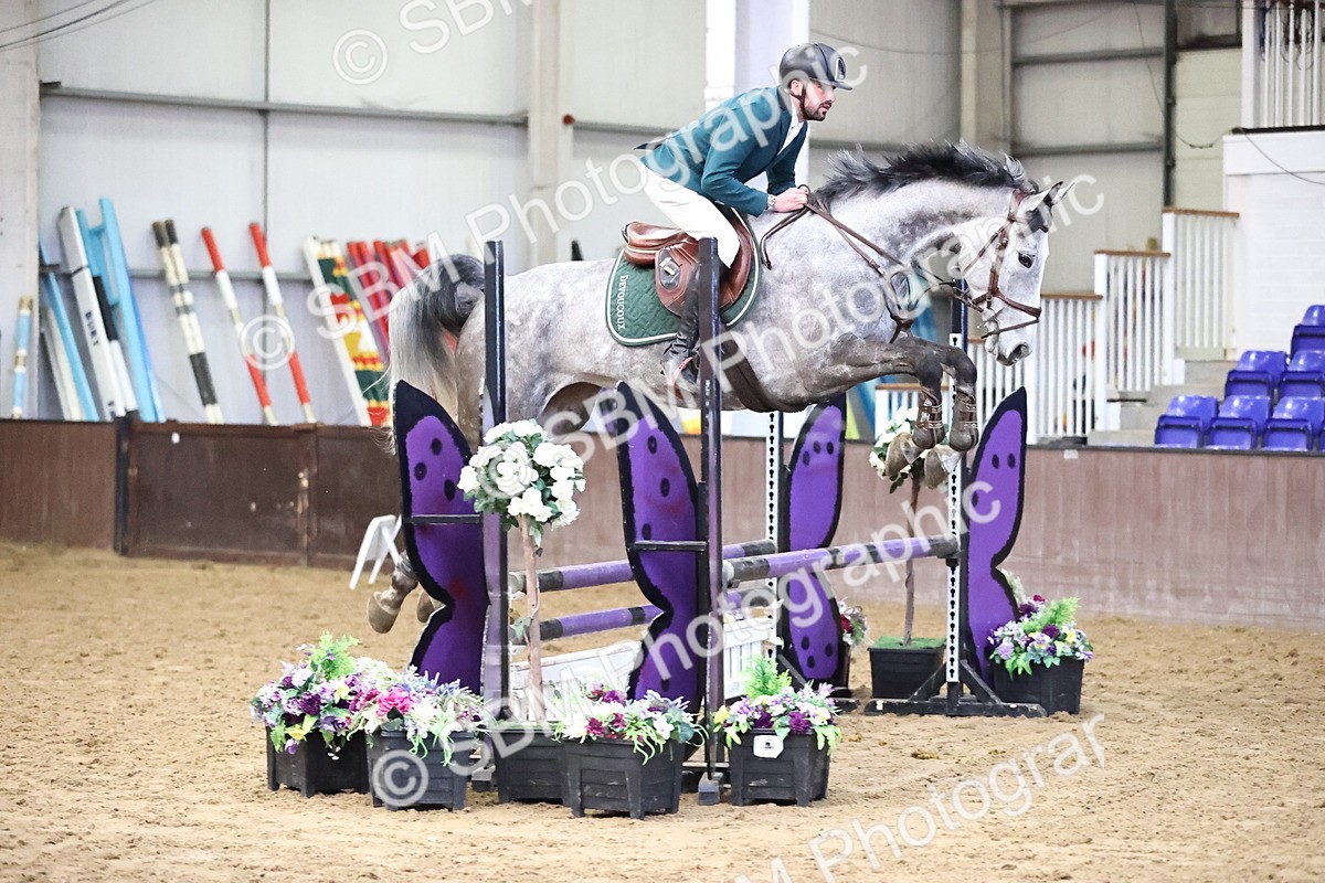 SBM_003824_Class 14 - Senior British Novice - 90cm - Customer Cart - Baylee