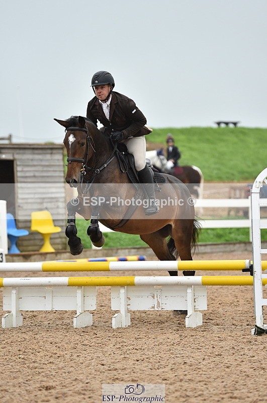 220829A-163004-00249 - 70cm Classes 3a 3b & 4