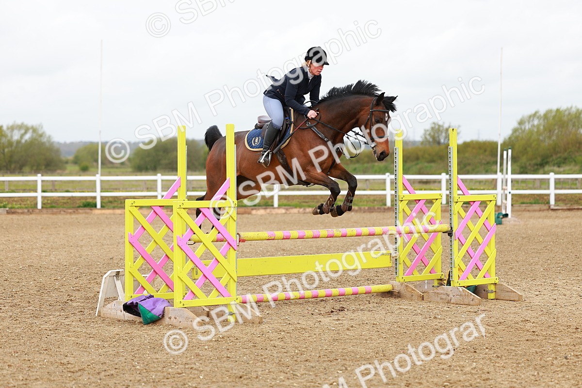 SBM_001813 - class 8 - Senior British Novice - 90cm