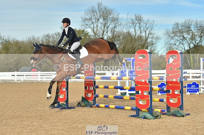 231111A-124640-01957 - Cls 12 Newcomers & 1.10m Open