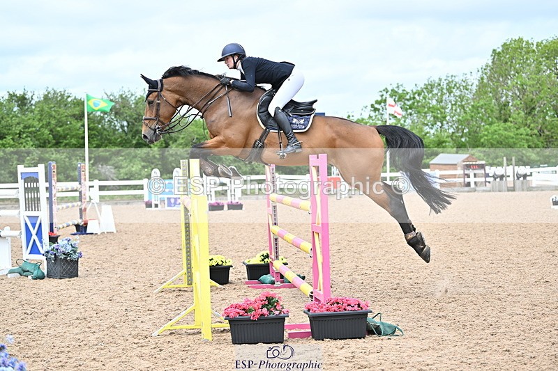 240523A-130216-01881 - Cls 4 Snr 1.20m Open