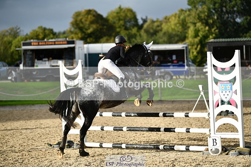 251004A-164840-02224 - Classes 10 & 11 80cm