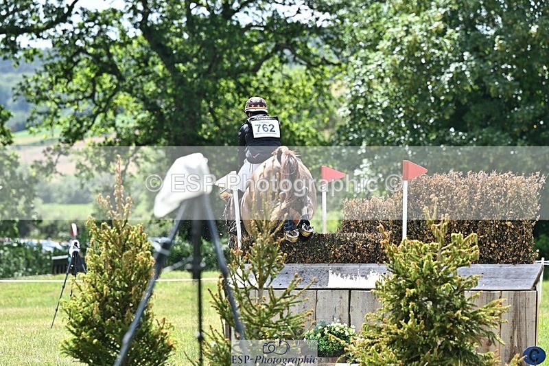 260531A-142345-24257 - G-762-Tom.Bird