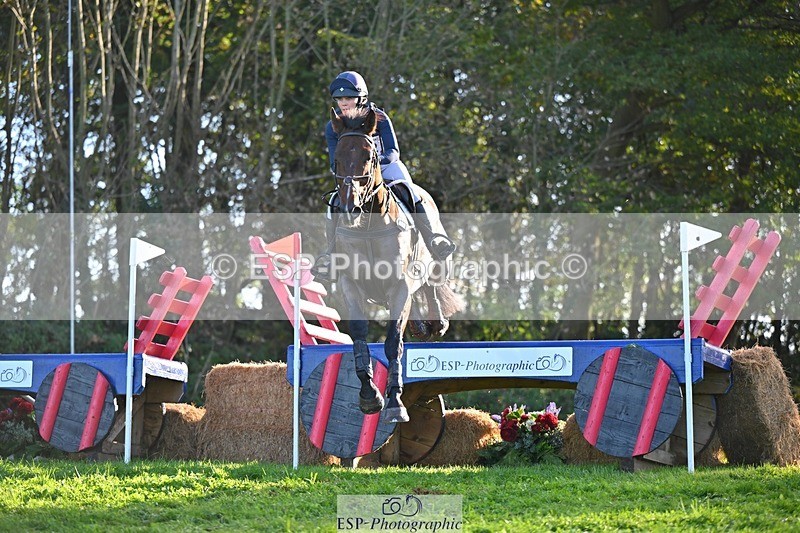 241026-151834-14609 - 582-Courtney.Romcke-JD.ON.THE.ROCKS