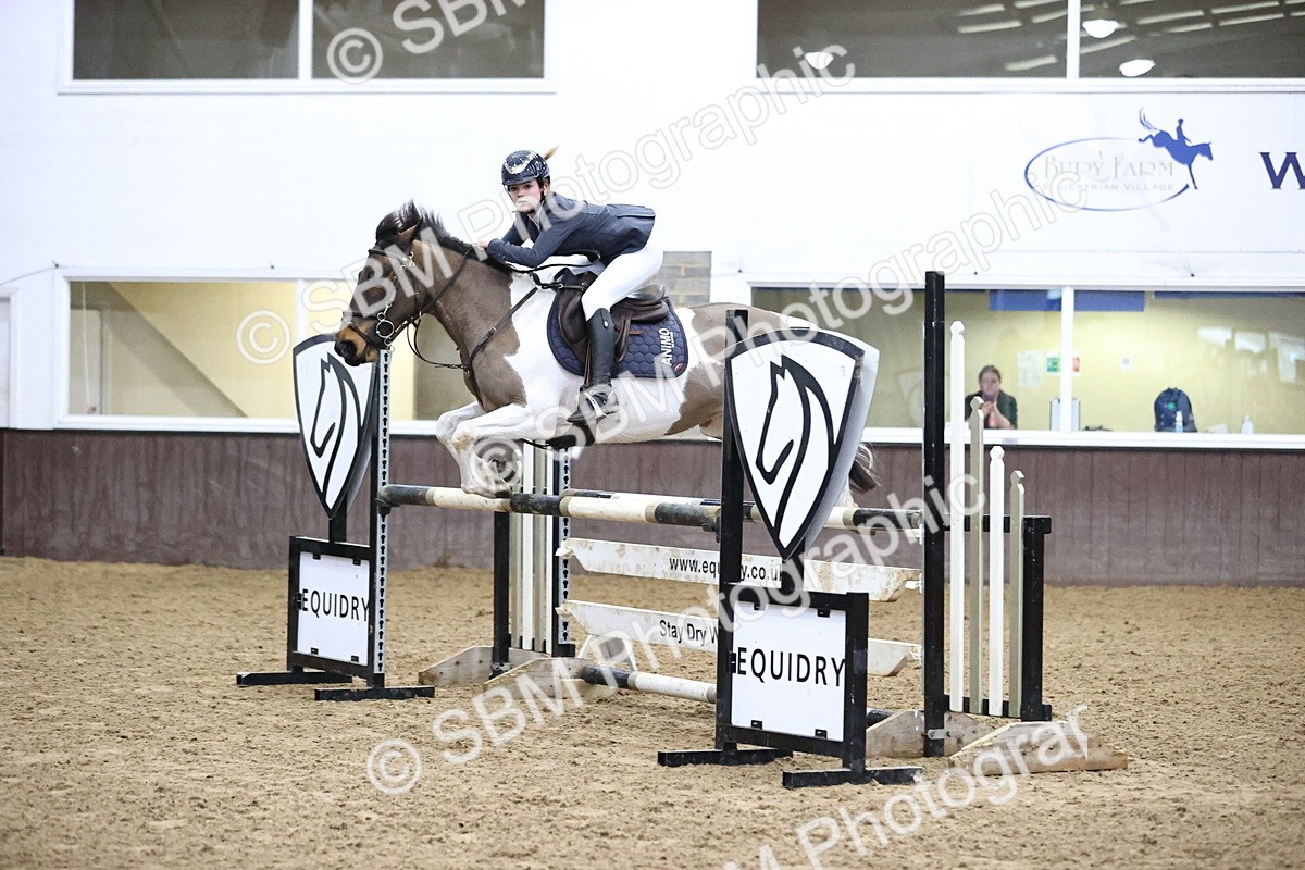 SBM_000879 - Class 4 - Blue Chip Pony Newcomers - 1.00m