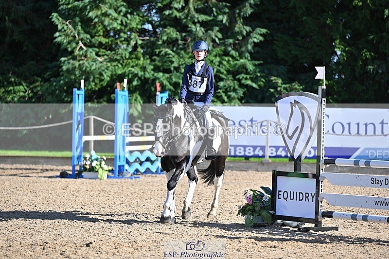 241027-123114-17305 - 387-Kelly.Knockaert-PIPER.II