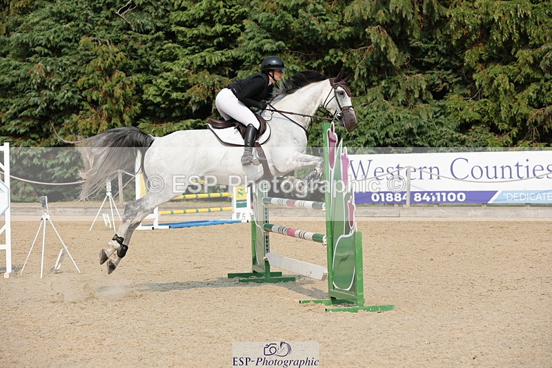 250816A-160452-02628 - Cls 9 Snr 1.10m Open