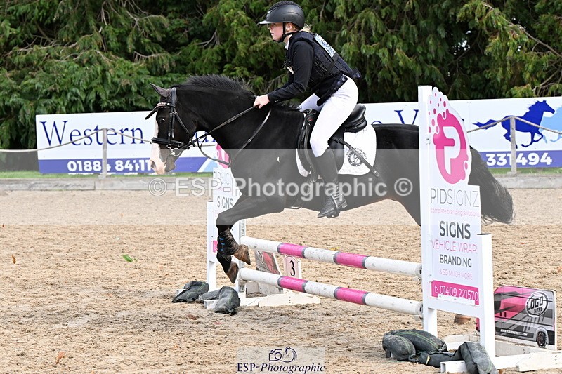 251004A-134245-01327 - Classes 6 & 7 60cm