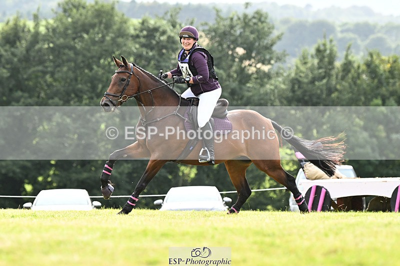 240825X-170729-37415 - 80cm XC 16.30 to 17.30