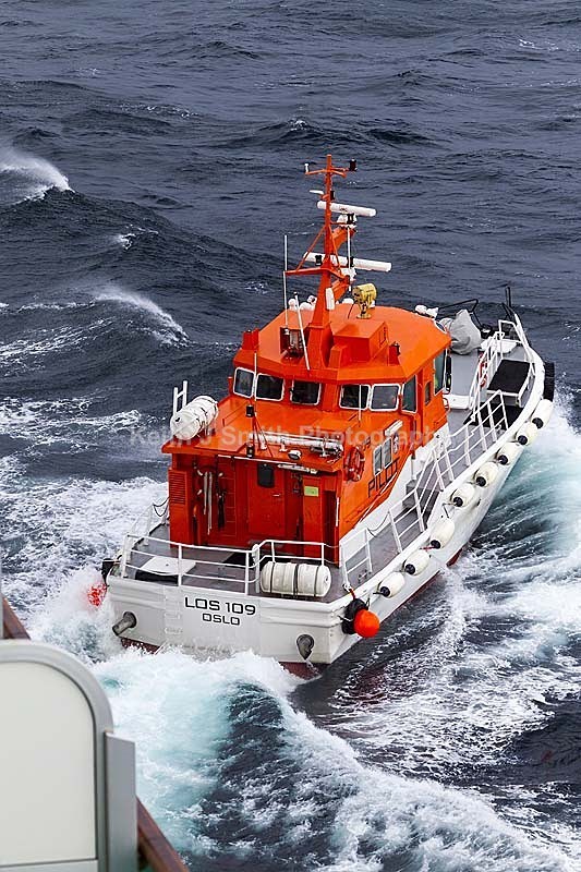 4KJS3877 - Worldwide