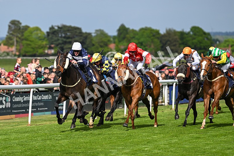 050525-Race 5-Hover On The Wind-4945 - Race 5