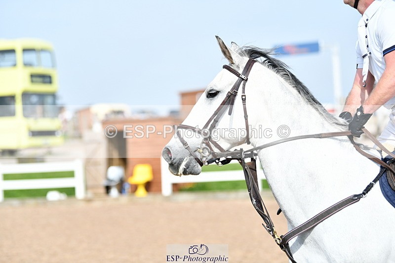 240511A-164255-15469 - Cls 26 Discovery and 1m Open