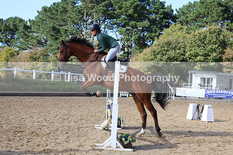 3E7A5499 - Class 10: 90cm open