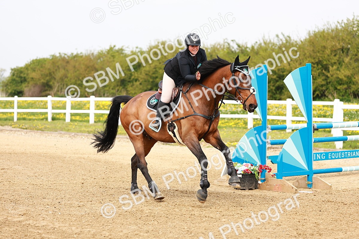  - Class 17 - Senior 1.05m