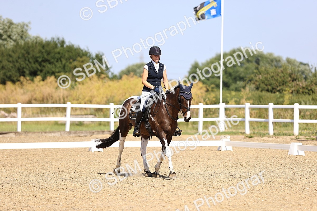 SBM_009433 - Novice 5 - 9.50-10.53