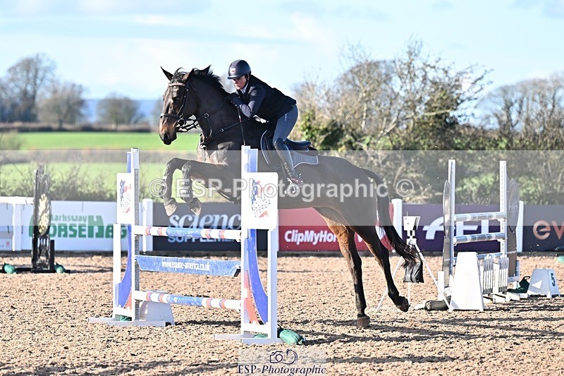 251203-125156-00549 - Cls 4 Newcomers and 1.10m Open