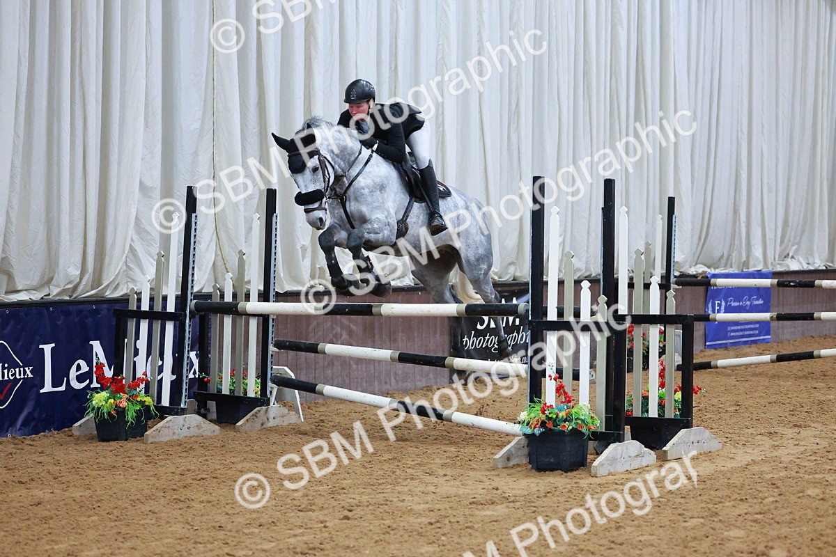 SBM_001016 - Class 4 - Senior Newcomers - 1.10m