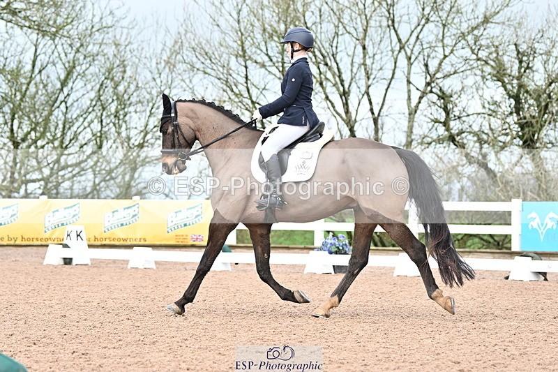 240218A-102122-05500 - 119-Shona.Mclauchlan-Diamond.Darco