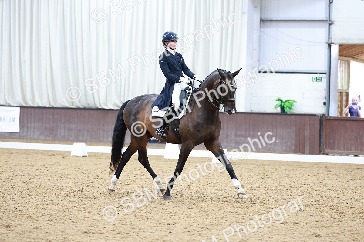 SBM_020974 - Class 13 - FEI INT I - 16.26-17.14