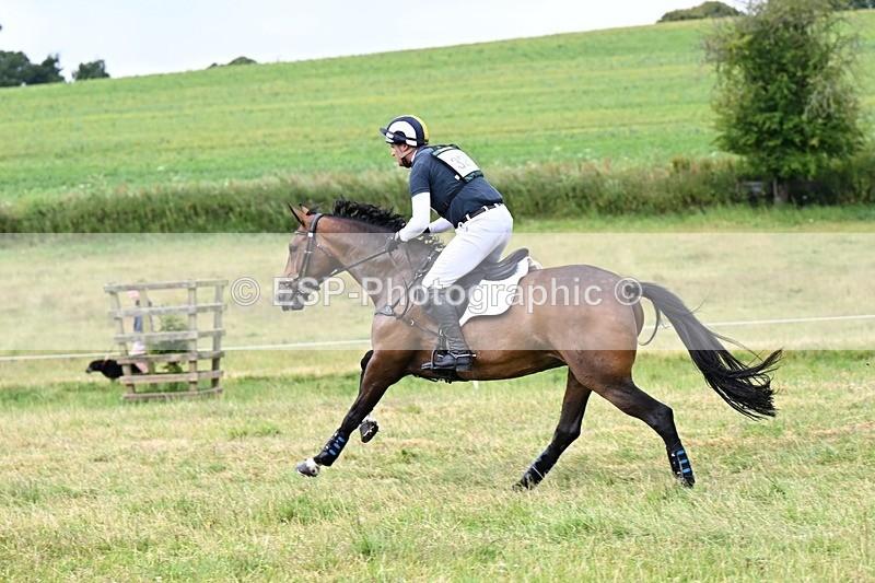 240630X-115845-6708 - 321-Gubby_Leech-ACTIVE_VOGUE