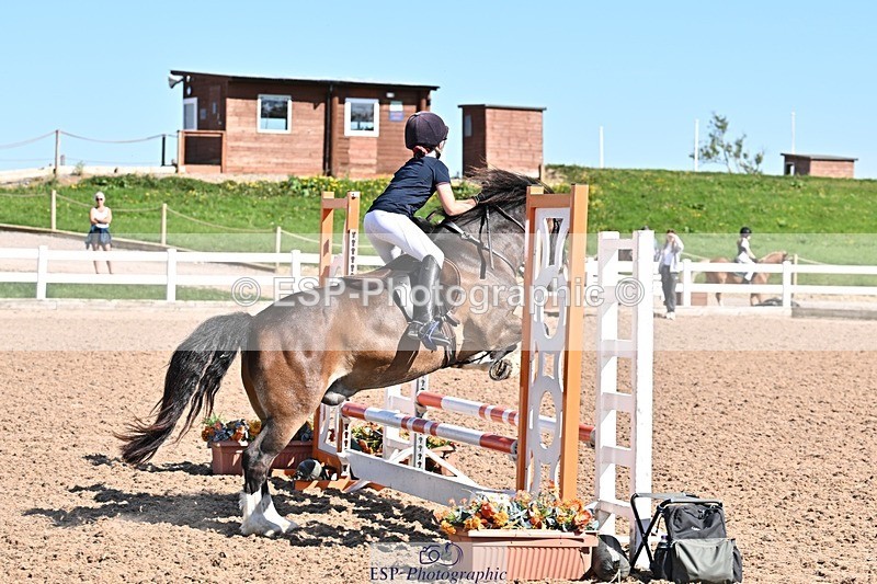 250513-161306-00193 - Clr Rnd & 60cm