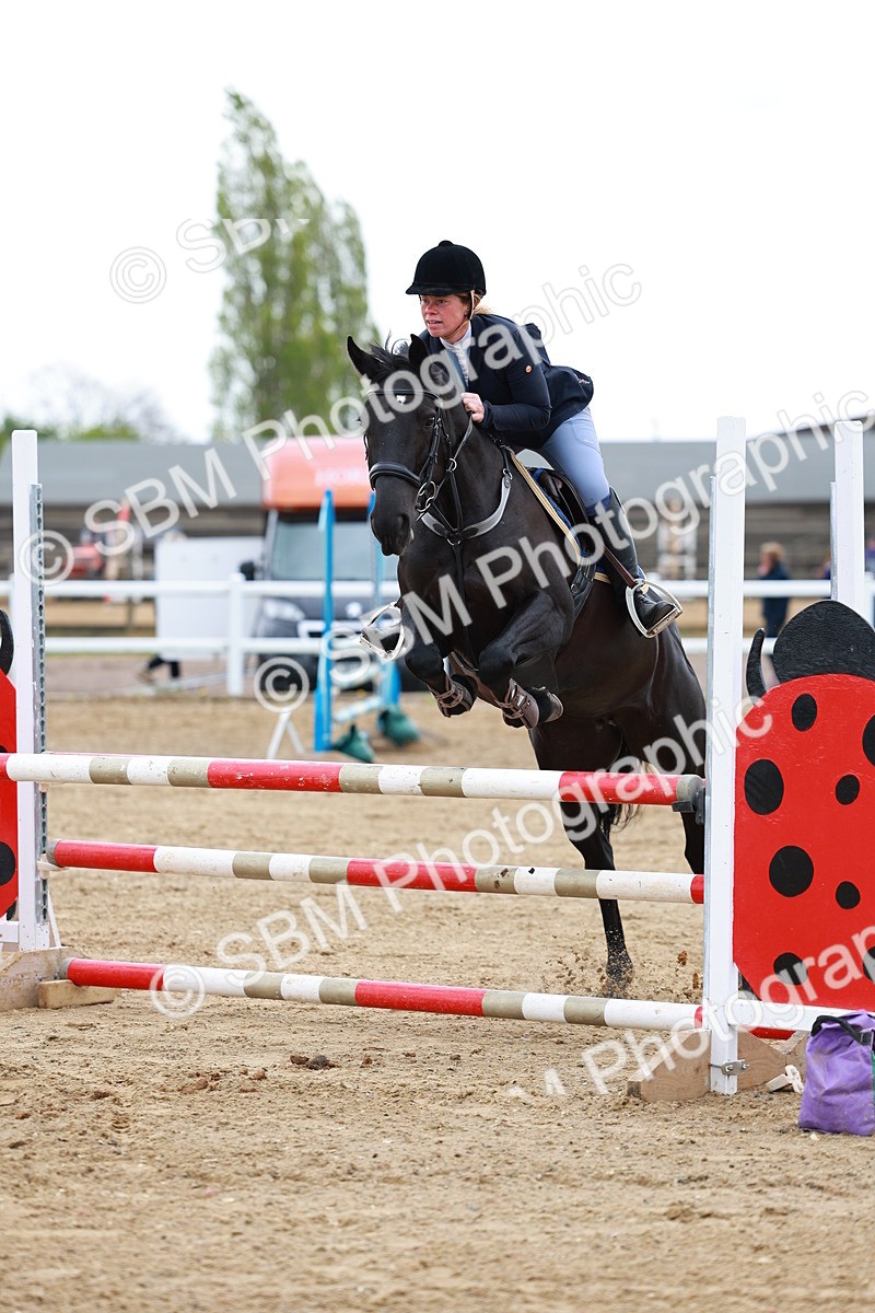 SBM_002011 - class 8 - Senior British Novice - 90cm
