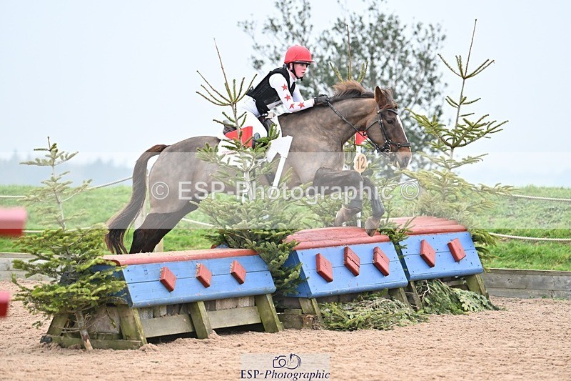 250118-140857-01444 - Cls 3A&B 90cm 13.20 to Coursewalk