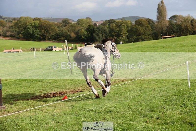 231020-141119-09298 - 120-VAN.KAUNITZ-Sara.Squires-XC
