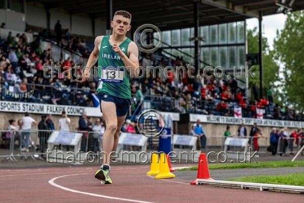 SIAB23-913429 - Track Male Set One