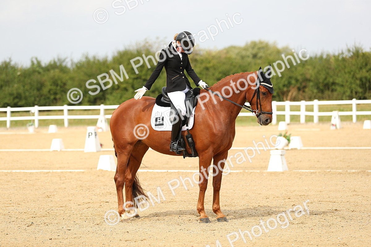 SBM_017618 - Class 13 - Novice 23 - 14.27-15.16