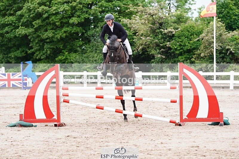 250524-111118-06329 - Cls 21 A&B Snr Disco & 1.00m Open