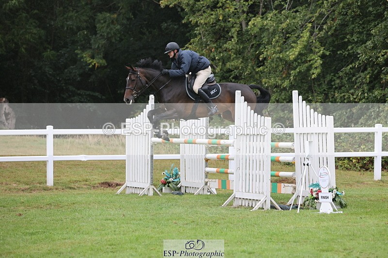 250830A-131517-06605 - Cls 16 Snr Newcomers and 1.10m Open