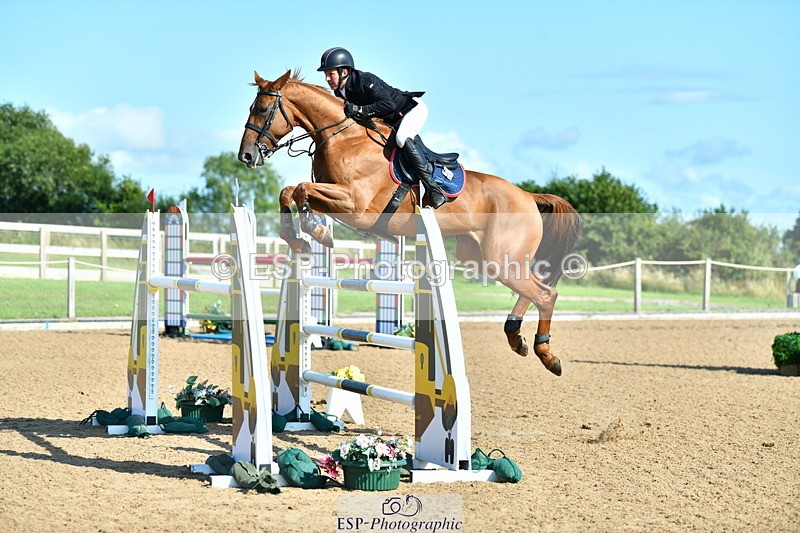 230723A-170930-13779 - Cls 8, 2 Star Medium 1.35m