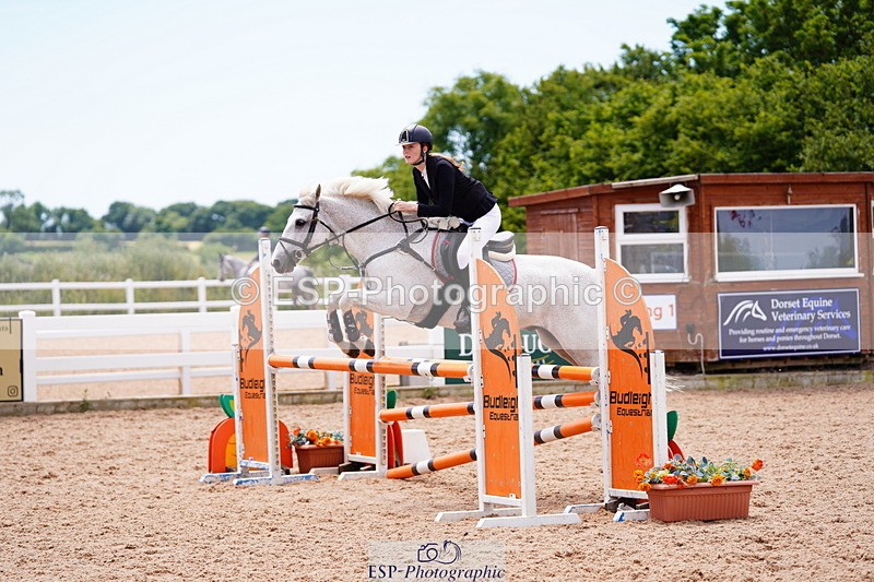 240629A-130754-05577 - Cls 18 Newcomers and 1m Open