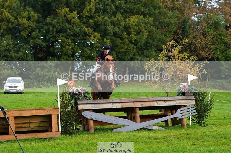 251025A-094058-15953 - D-321-Kirstie.Deakin-Main