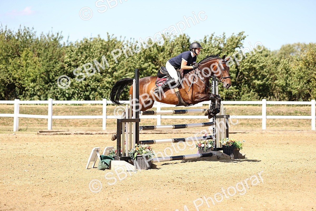 SBM_015368 - Class 16 - Senior foxhunter - 1.20m Open