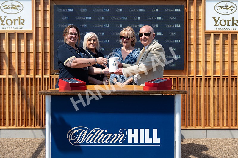 230526-Race 1-Lord Roxby-9589 - Race 1 13.30pm William Hill Keep Your Raceday Positive Handicap
