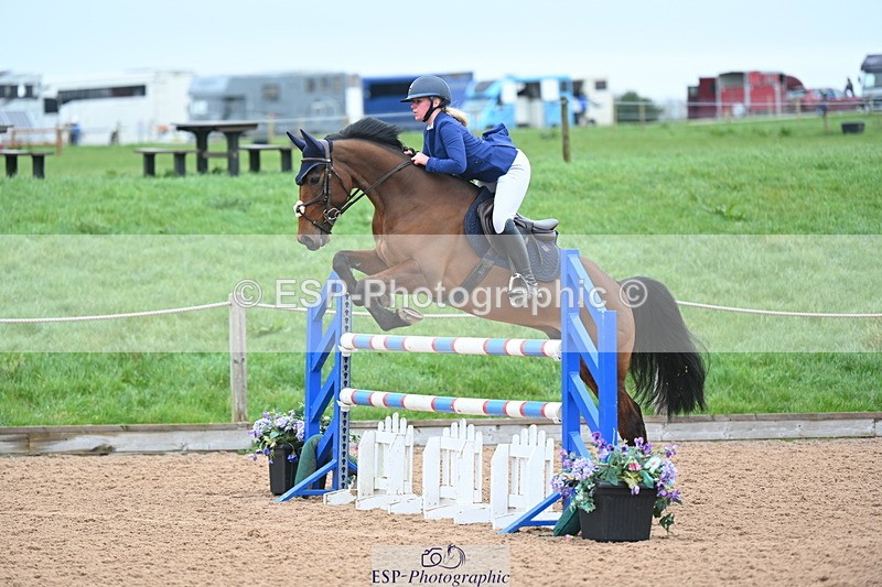 240316A-091706-02325 - Cls 13 Snr 1.05 and 1.10m Open