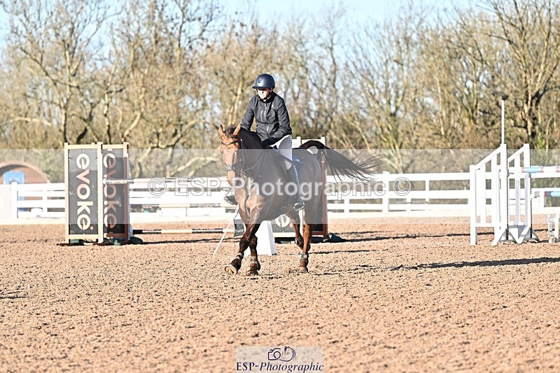 251203-135601-00752 - Cls 5 Foxhunter and 1.20m Open