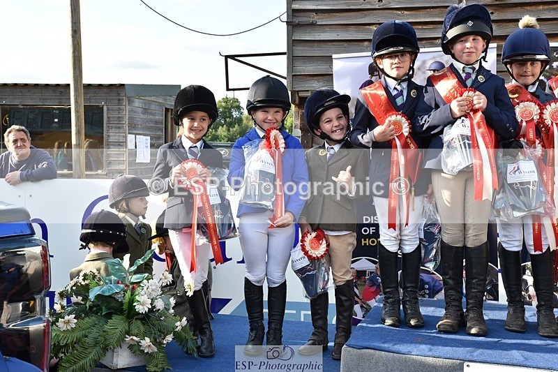 230824-182230-07060 - Thursday 40 and 50cm Presentations