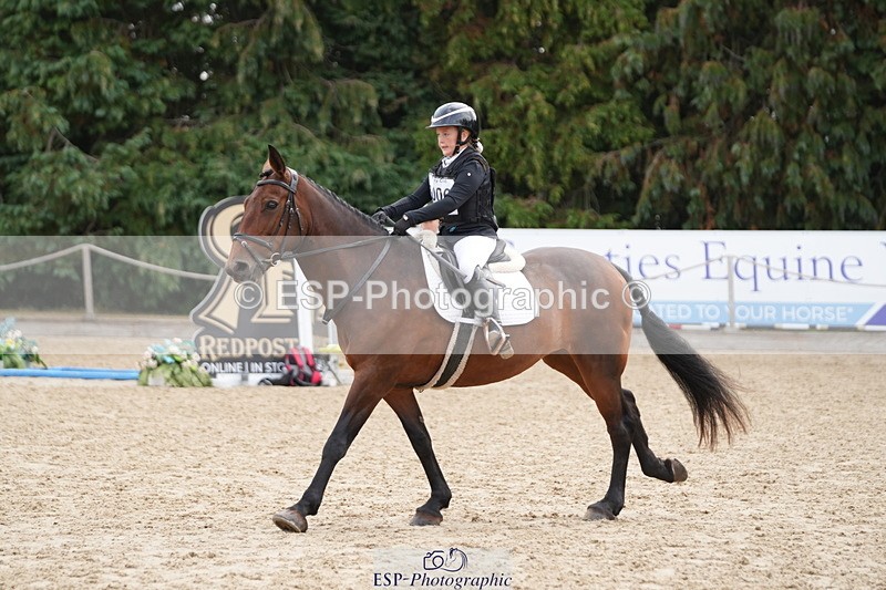 250824A-110420-35048 - 2006-Dixie.Mchenry-Darragh