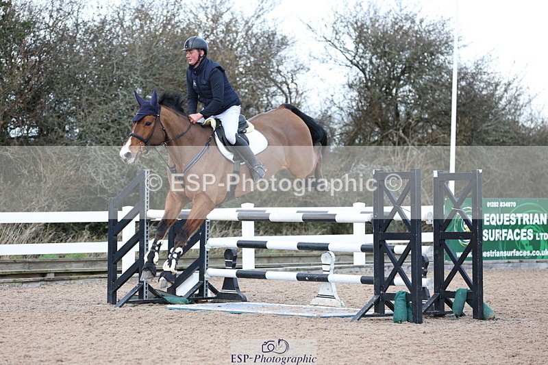 240223A-130215-01327 - Cls 5 Newcomers and 1.10m Open