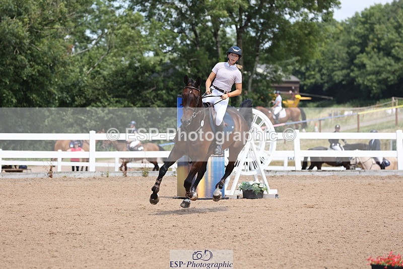 240718A-125108-05274 - Cls 9, 1 Star Bronze Tour 1.10m